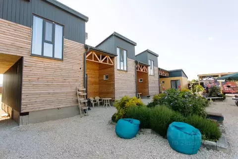 Дом в Крым, Ленинский район, Заветненское с/пос, с. Набережное ул. ...