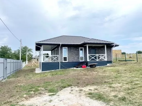 Дом в Крым, Симферопольский район, с. Родниково ул. Уральская, 1 (100 ...