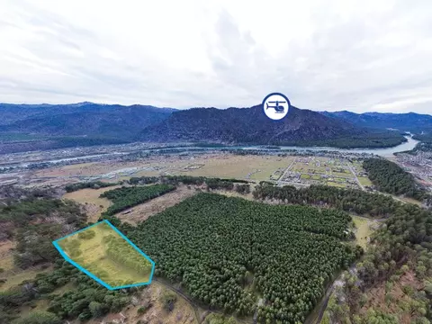 Участок в Алтай, Чемальский район, Узнезинское с/пос, с. Узнезя  (10.0 ...