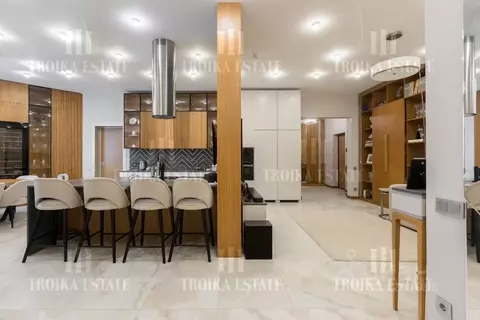 4-к кв. Москва ул. Удальцова, 85К4 (138.0 м)