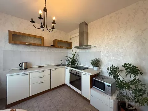 3-к кв. Челябинская область, Челябинск ул. Коммуны, 139 (65.0 м)