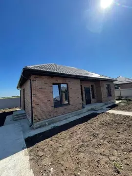 Дом в Краснодарский край, Динской район, Новотитаровское с/пос, с. ...