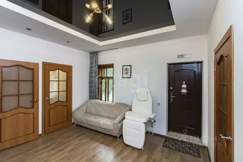 Помещение свободного назначения в Тюменская область, Тюмень ул. Сакко, ...