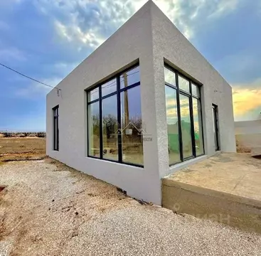 Дом в Крым, Симферопольский район, с. Урожайное  (88 м)