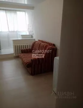 Студия Тюменская область, Тюмень ул. Судостроителей, 38 (12.5 м)