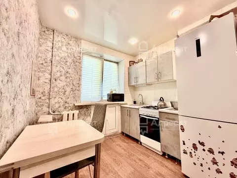 2-к кв. Волгоградская область, Волгоград ул. Фадеева, 11 (42.1 м)