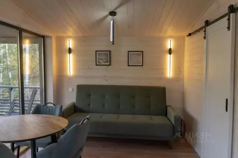 Дом в Пермский край, Губахинский муниципальный округ, Усьва рп ул. ...