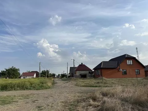 Участок в Краснодарский край, Динской район, Нововеличковское с/пос, ...