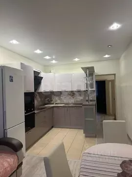 2-к кв. Ханты-Мансийский АО, Сургут ул. Есенина, 8 (58.0 м)