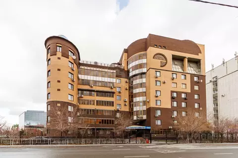 3-к кв. Тюменская область, Тюмень ул. Хохрякова, 45 (107.0 м)