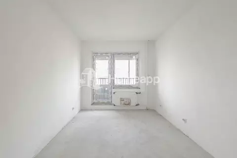 Продается 4-комнатная квартира