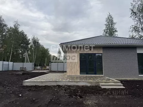 Дом в Курская область, Октябрьский район, Большедолженковский ...