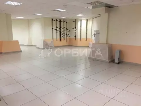 Помещение свободного назначения в Тюменская область, Тюмень ул. ...
