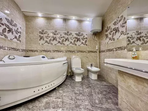 2-к кв. Пермский край, Пермь ул. Мира, 11 (66.9 м)