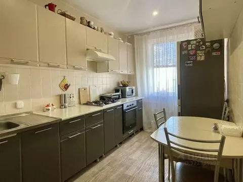 3-к кв. Волгоградская область, Волжский ул. 87-й Гвардейской, 53 (64.6 ...