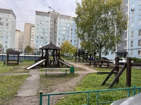 3-к кв. Удмуртия, Ижевск ул. Холмогорова, 19 (66.2 м)