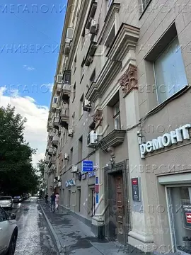 Торговая площадь в Москва Кутузовский просп., 35 (50 м)