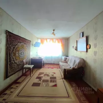 3-к кв. Башкортостан, Стерлитамакский район, с. Октябрьское ул. Мира, ...