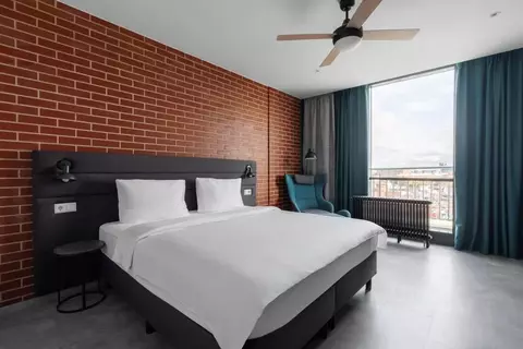 Комната Санкт-Петербург Днепропетровская ул., 37