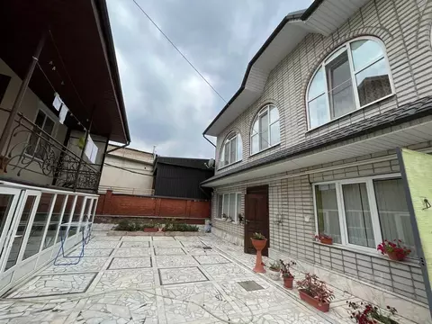 Дом в Кабардино-Балкария, Нальчик ул. Мечиева, 17 (250 м)