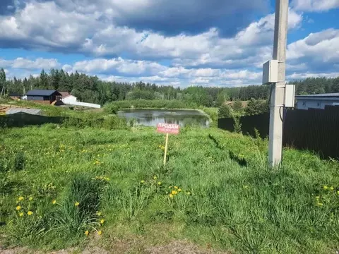 Участок в Ленинградская область, Выборгский район, Рощинское городское ...