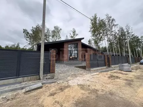 Дом в Воронежская область, Рамонский район, Айдаровское с/пос, с. ...