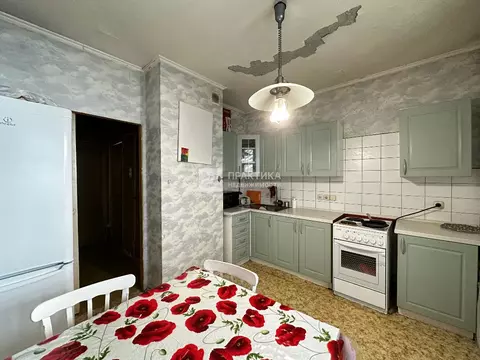 Продается 3-комнатная квартира