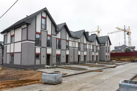 Таунхаус в Калининградская область, Пионерский Октябрьская ул., 10 ...