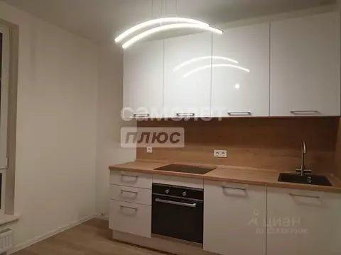 2-к кв. Тюменская область, Тюмень ул. Юрия Рогачева, 9к2 (62.0 м)