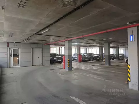 Гараж в Москва ул. 6-я Нововатутинская, 2 (18 м)