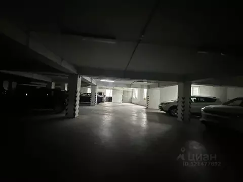 Гараж в Крым, Алушта ул. Школьная (17 м)