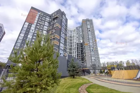 Торговая площадь в Свердловская область, Екатеринбург ул. 8 Марта, ...