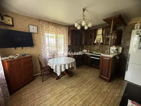 Дом в Бурятия, Улан-Удэ Тепличный мкр, 5-й кв-л,  (301 м)