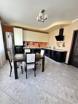 2-к кв. Оренбургская область, Оренбург ул. Автомобилистов, 2/2 (79.0 ...