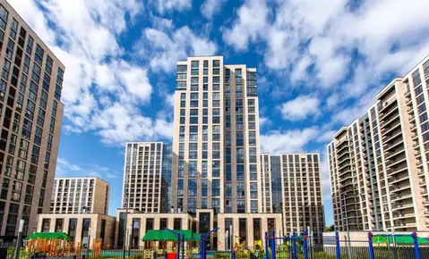 3-к кв. Москва 2-я Черногрязская ул., 6к2 (130.0 м)