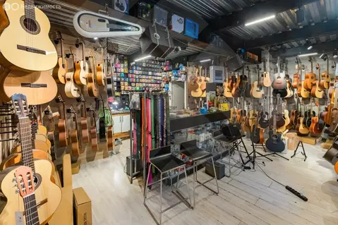 Помещение свободного назначения (170 м)