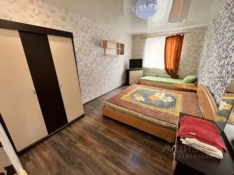 2-к кв. Ленинградская область, Волхов Южный бул., 6 (50.0 м)