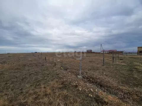 Участок в Крым, Черноморский район, с. Межводное ул. Э. Циолковского ...