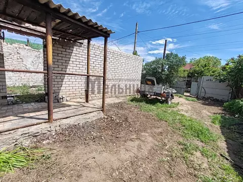 Дом в Волгоградская область, Волжский Химик СНТ, ул. Высоковольтная, ...