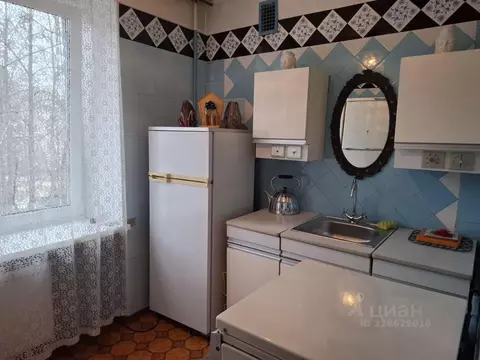 2-к кв. Санкт-Петербург просп. Раевского, 10 (50.4 м)