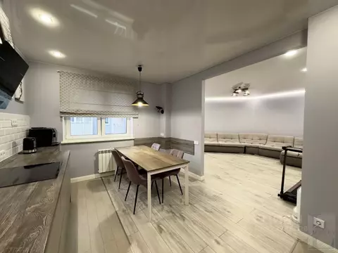 3-к кв. Санкт-Петербург Смоленская ул., 18 (116.3 м)