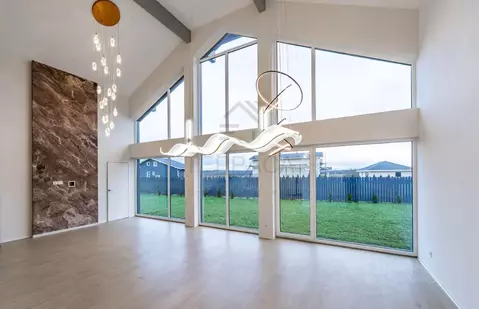 Дом в Ленинградская область, Ломоносовский район, Кипенское с/пос, д. ...