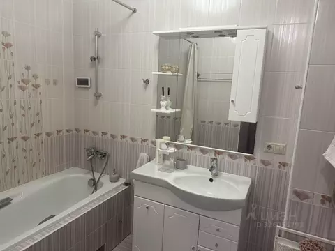 2-к кв. Татарстан, Казань Даурская ул., 22 (77.8 м)