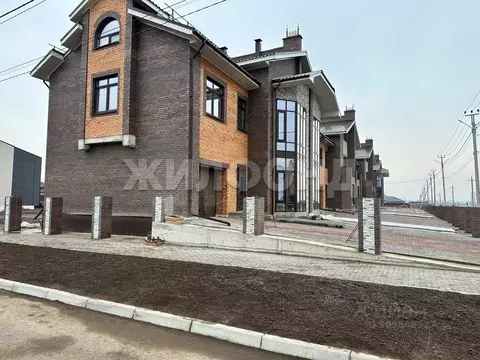 Таунхаус в Хакасия, Усть-Абаканский район, с. Калинино, Добрый Мир кп ...