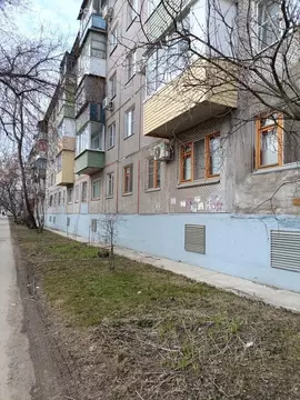 3-комнатная квартира: Тула, улица Калинина, 77 (48.5 м)