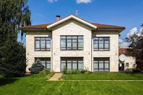 Дом в Москва д. Пенино, Пенино-1 СНТ, 151с1 (800 м)