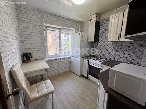 2-комнатная квартира: Березники, Юбилейная улица, 79 (43.5 м)