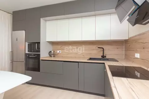 3-к кв. Тюменская область, Тюмень ул. Виктора Тимофеева, 9 (94.2 м)