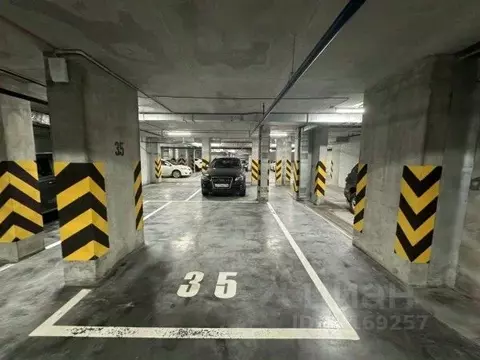 Гараж в Свердловская область, Екатеринбург ул. Азина, 31 (18 м)