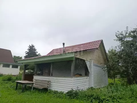 Дом в Ленинградская область, Волховский район, Бережковское с/пос, д. ...